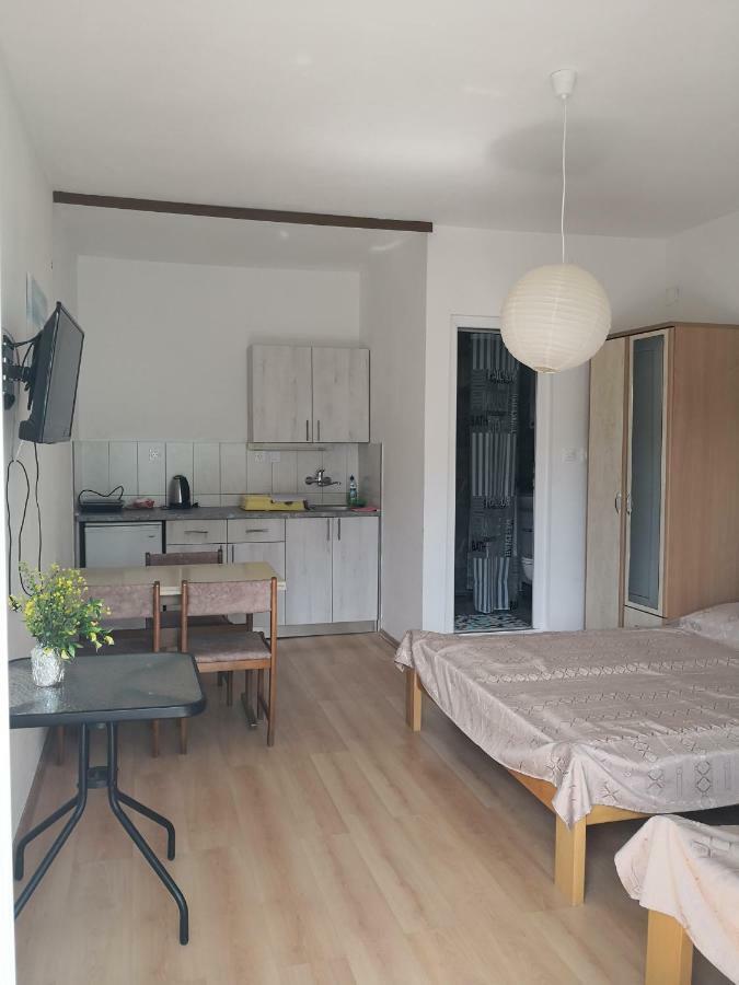 Zemunella Guest House Herceg Novi Habitación foto